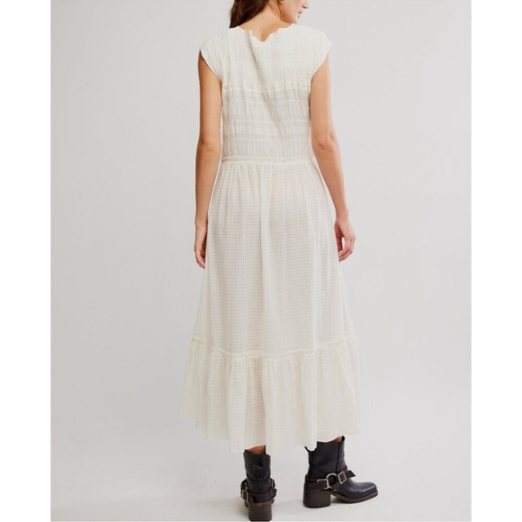 🎉LAST CHANCE🎉Free People - Vivi Mini Dress in Soft cotton (Ivory) - Picture 3 of 10